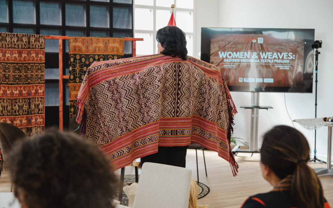 Tenun Indonesia Timur dan Pemberdayaan Perempuan Penenun Jadi Sorotan di Indonesia House Amsterdam