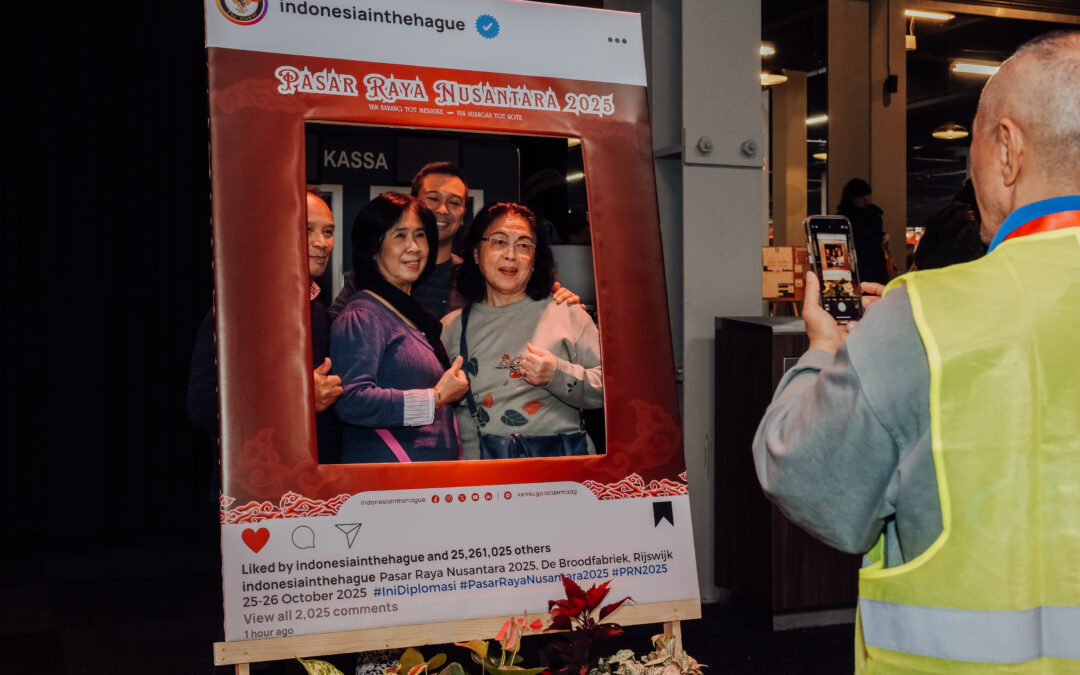 The Echo of the Archipelago Resounds in the Netherlands—The Indonesian Diaspora’s Presentation to the World